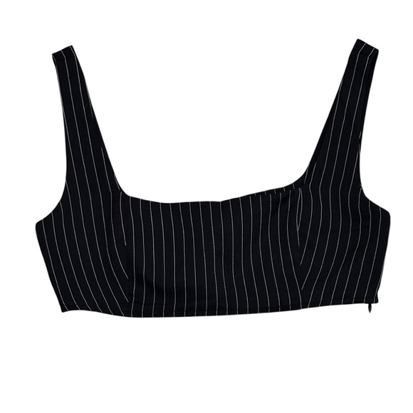 PRINCESS POLLY - SIZE 6- DARK NAVY / BLACK and White Striped Women's CROP / B11 - Picture 2 of 9